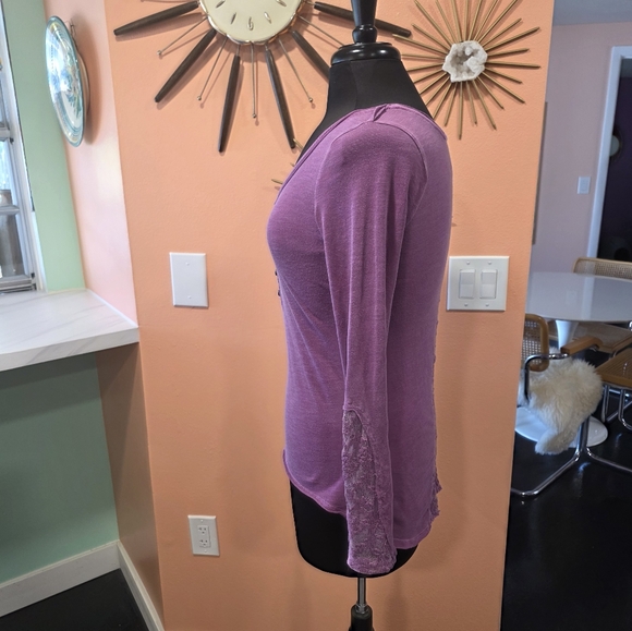 Elena Henley Vintage Arizona S Purple Long Sleeve Tee Fitted Lace Cuff Top TVD - Picture 12 of 16